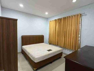 rumah sewa kembangan dekat RS pondok indah puri indah jakarta barat