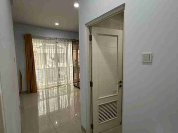 rumah sewa kembangan dekat RS pondok indah puri indah jakarta barat