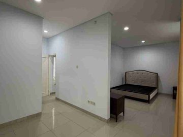 rumah sewa kembangan dekat RS pondok indah puri indah jakarta barat
