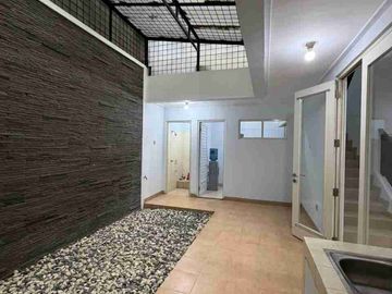 rumah sewa kembangan dekat RS pondok indah puri indah jakarta barat