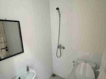 Disewakan Rumah Baru Lippo Karawaci Type 2 Dekat Tol