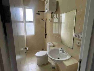 Dijual Rumah desain cantik Minimalis lokasi strategis, terawat seperti baru DMB59