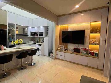 Dijual Rumah desain cantik Minimalis lokasi strategis, terawat seperti baru DMB59