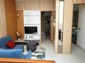 Rumah 2 Lantai Di Meruya