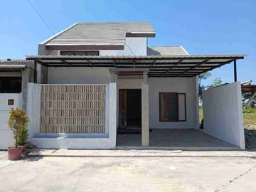 RUMAH BARU MAYANG GATAK