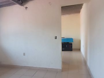 Venta de propiedad en la Colonia Melchor Muzquiz, Ecatepec de Morelos.  con 8 viviendas (4 de 2 recámaras y 4 de 1 recámara) y estacionamiento
