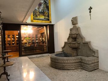 Casa en venta en Colonia Tlalpan Centro II, Alcaldía Tlalpan, CDMX  Ideal para vivir o invertir, 750 m2 de construccion.