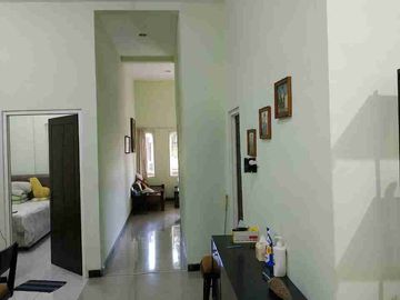 RUMAH LEBAR 8 MEDAYU UTARA DEKAT UPN PANDUGO RUNGKUT RAYA MERR SURABAYA