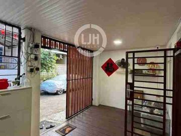 Dijual Rumah 1.5 Lantai Baloi View Hadap Selatan Siap Huni