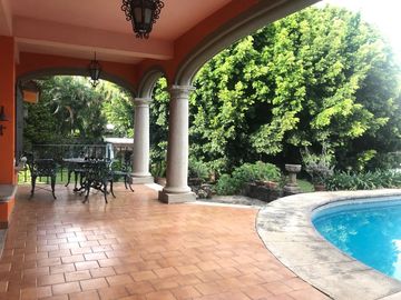 CASA EN JARDINES LAS DELICIAS