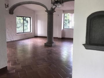 CASA EN JARDINES LAS DELICIAS