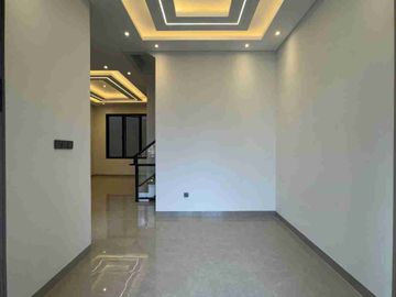 Rumah Mewah belakang ragunan Jagakarsa