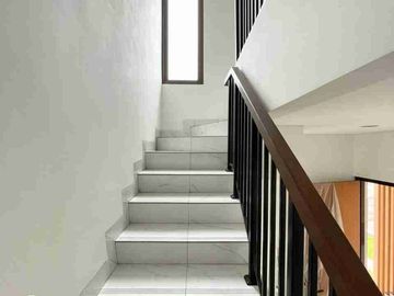 Dijual Cepat Rumah Baru Citra Raya Depan Mall