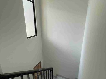 Disewakan Rumah Lavon Swan City Full Furnished Free IPL