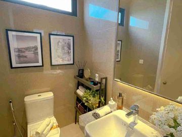 Disewakan Rumah Lavon Swan City Full Furnished Free IPL