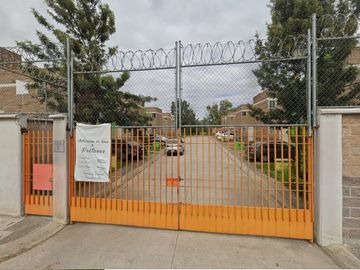 Casa en venta en Parque San Mateo, Cuautitlán - 2 recamaras y 1.5 baños.