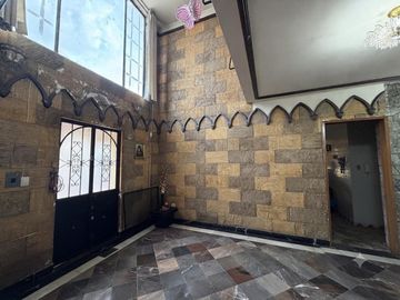 Casa en Esquina Frente a Parque | 512 m² de Terreno | Colonia El Mirador Puebla