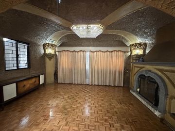 Casa en Esquina Frente a Parque | 512 m² de Terreno | Colonia El Mirador Puebla