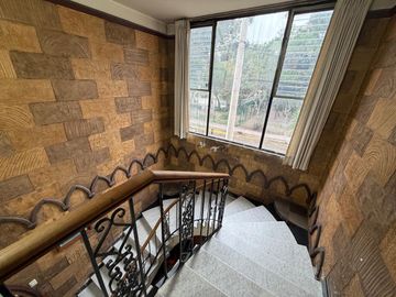 Casa en Esquina Frente a Parque | 512 m² de Terreno | Colonia El Mirador Puebla
