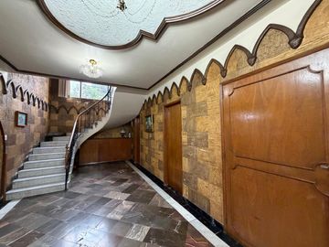 Casa en Esquina Frente a Parque | 512 m² de Terreno | Colonia El Mirador Puebla