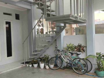 DIJUAL RUMAH  BANGUNAN MANDIRI