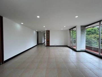 Apartamento en Arriendo en Castropol, Poblado Medellin Antioquia
