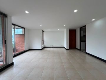 Apartamento en Arriendo en Castropol, Poblado Medellin Antioquia