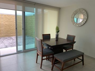 CASA AMUEBLADA EN RENTA RESIDENCIAL NATURA CERCA DE PUNTO VERDE Y CENTRO MAX LEON, GTO.