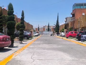 Casa en venta en Los Héroes Ozumbilla, Tecámac- 2 recamaras y 1.5 baños