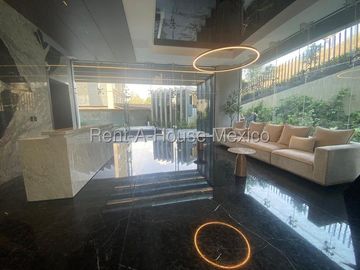 Departamento en Venta en Huixquilucan, Bosque Real CMB 27-302.