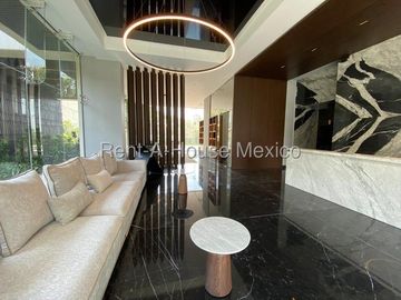 Departamento en Venta en Huixquilucan, Bosque Real CMB 27-302.