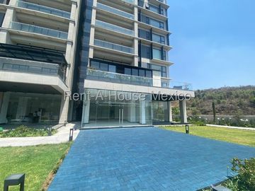 Departamento en Venta en Huixquilucan, Bosque Real CMB 27-302.