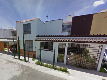 CASA EN VENTA EN CANDILES, SANTIAGO DE QUERETARO, QUERETARO.
