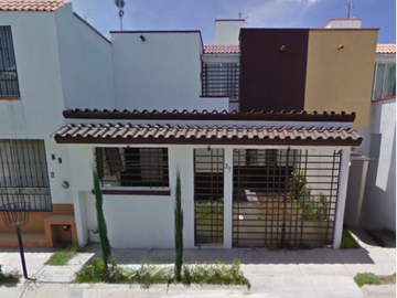 CASA EN VENTA EN CANDILES, SANTIAGO DE QUERETARO, QUERETARO.