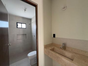 CASA EN VENTA EN CANDILES, SANTIAGO DE QUERETARO, QUERETARO.