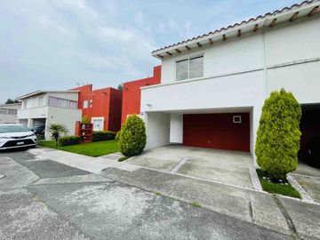 LINDA CASA EN RENTA RESIDENCIAL TERRALTA METEPEC A UN COSTADO DEL PARQUE BICENTENARIO Y AV TECNOLOGICO