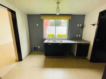 LINDA CASA EN RENTA RESIDENCIAL TERRALTA METEPEC A UN COSTADO DEL PARQUE BICENTENARIO Y AV TECNOLOGICO