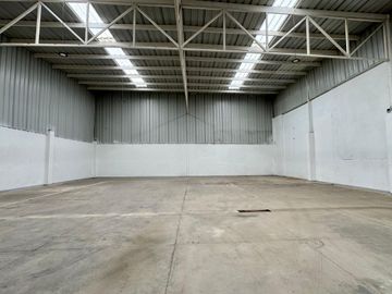Bodega en Renta en Santa Ana Tepatitlán | 632 m² para Operación y Almacenamiento