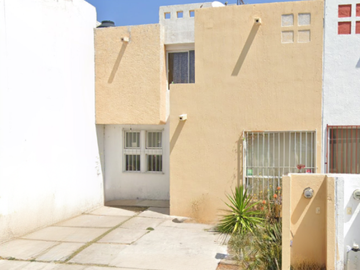 CASA EN VENTA EN BOULEVARES DEL CIMATORIO, SANTIAGO, QUERETARO.