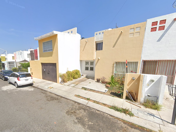 CASA EN VENTA EN BOULEVARES DEL CIMATORIO, SANTIAGO, QUERETARO.