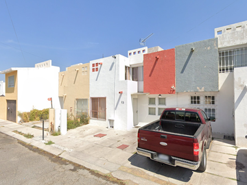 CASA EN VENTA EN BOULEVARES DEL CIMATORIO, SANTIAGO, QUERETARO.