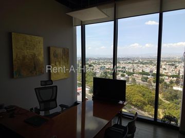 Oficina Amueblada en Venta en Centro Sur | 356 m² | Más de 70 Estaciones de Trabajo | Seguridad 24/7 / DG