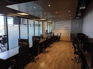 Oficina Amueblada en Venta en Centro Sur | 356 m² | Más de 70 Estaciones de Trabajo | Seguridad 24/7 / DG