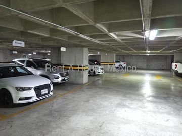 Oficina Amueblada en Venta en Centro Sur | 356 m² | Más de 70 Estaciones de Trabajo | Seguridad 24/7 / DG