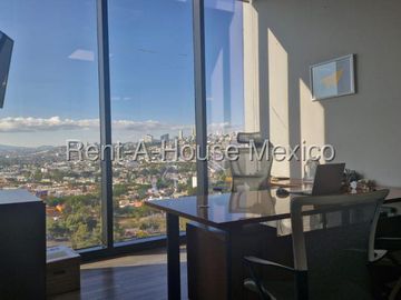 Oficina Amueblada en Venta en Centro Sur | 356 m² | Más de 70 Estaciones de Trabajo | Seguridad 24/7 / DG