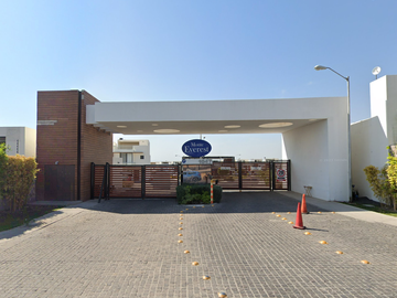 CASA EN VENTA EN FRACC. MONTE EVEREST, JURIQUIILLA, QUERETARO.