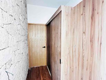 Casa sin Muebles ,4 recámaras.