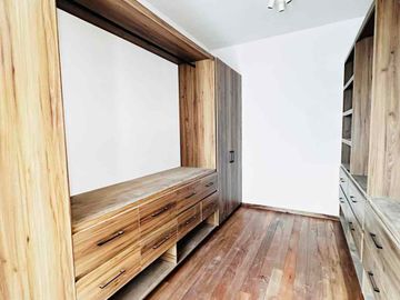 Casa sin Muebles ,4 recámaras.