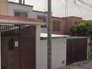CASA EN VENTA EN MISION DE SANTA SOFIA, CANDILES, QUERETARO.