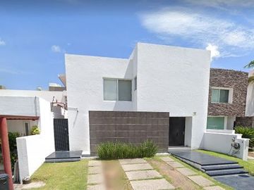 CASA EN VENTA EN CUMBRES DEL LAGO, JURIQUILLA, QUERETARO.